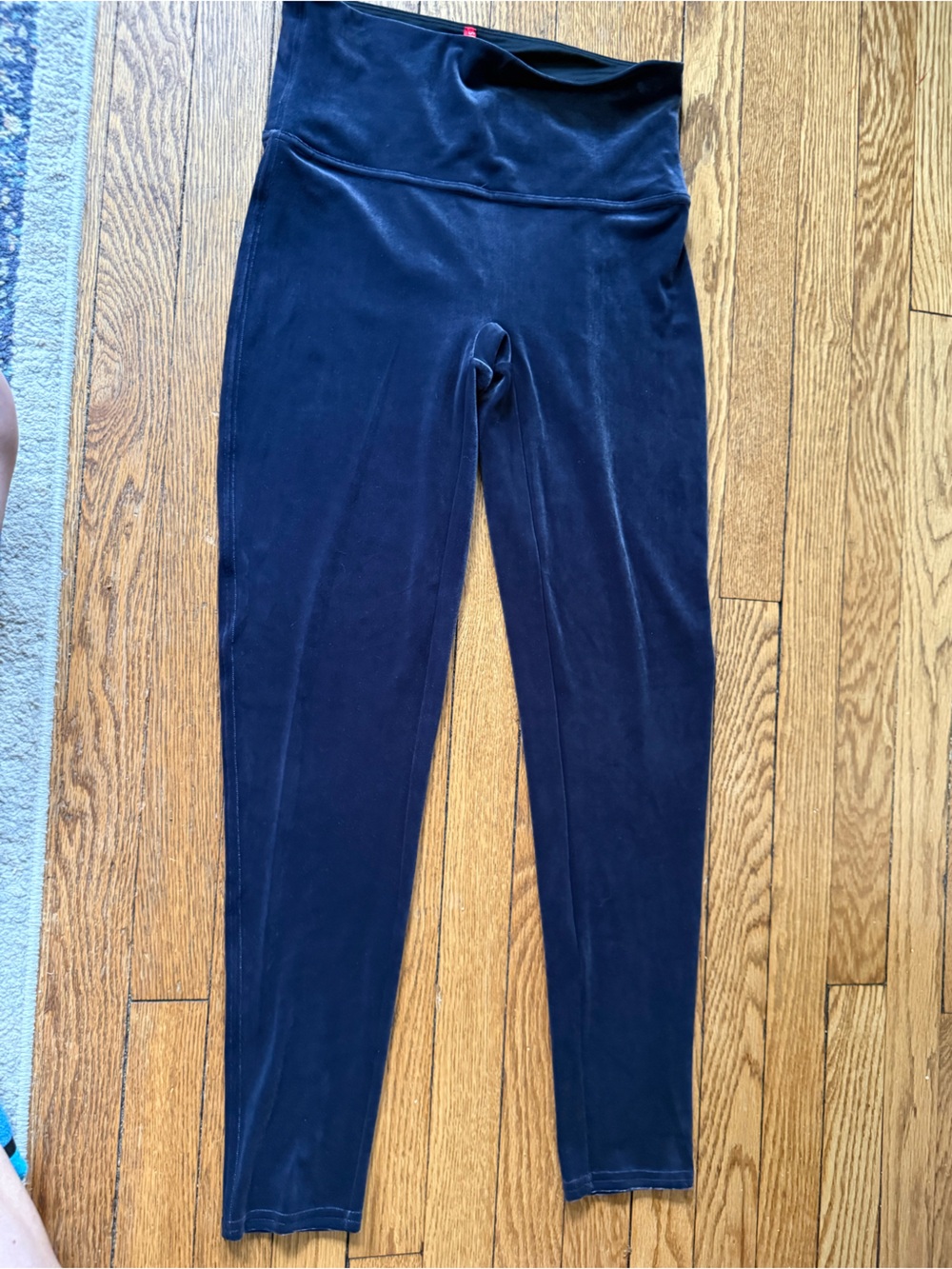 SPANX Velvet High-Waist Leggings - Size Large
